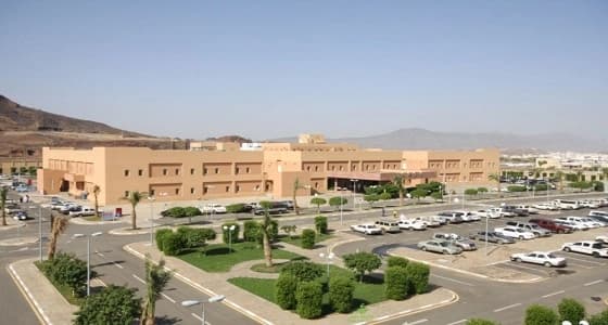 وجبة سريعة تصيب 4 فتيات بتسمم في محايل
