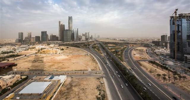 الأراضي البيضاء يدعو الملاك إلى المسارعة بالتسجيل قبل نهاية أكتوبر الجاري