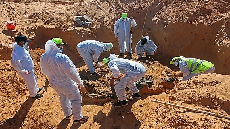 واعظ يتسبب في وفاة 21 شخصا "جوعا"