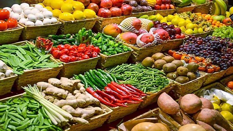 أبرز 8 اشتراطات صحية إلزامية على محلات بيع الخضار والفواكه