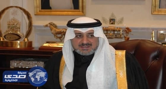 أمير تبوك يؤدي صلاة عيد الفطر ويستقبل المهنئين بالعيد