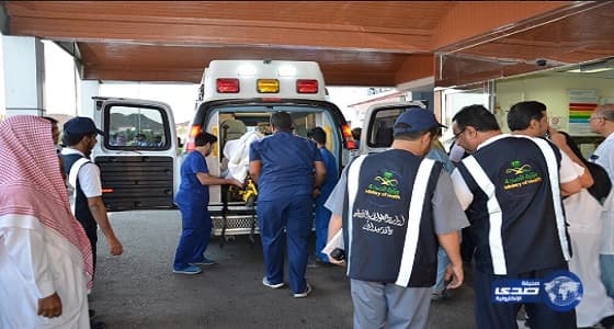 بالصور.. "الصحة" تنقل ضيوف الرحمن المنومين في المدينة لمكة لأداء مناسك الحج