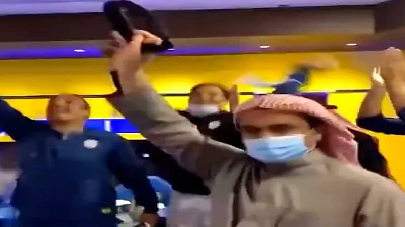 شاهد.. فرحة خالد البلطان ولاعبي الشباب بعد الانتصار على النصر برباعية