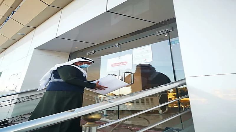 بالصور.. إغلاق مجمع طبي مخالف في حائل
