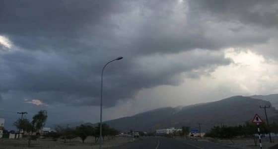 خبير مناخي ينصح الطلاب بارتداء الملابس الثقيلة في هذه المناطق