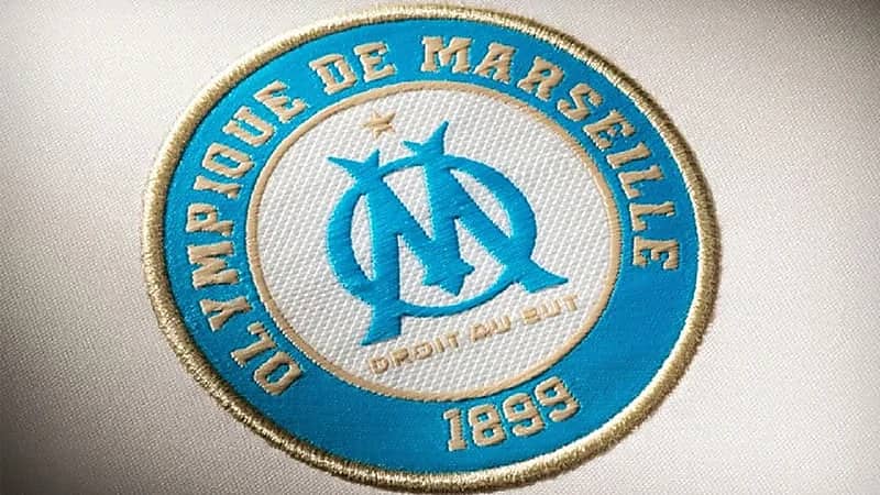ملياردير سعودي يقترب من شراء نادي مارسيليا الفرنسي