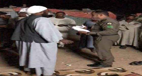 بالصور ..شرطة العطيف تطيح بـ " 41 " مخالف و3 أشخاص في قضايا جنائية