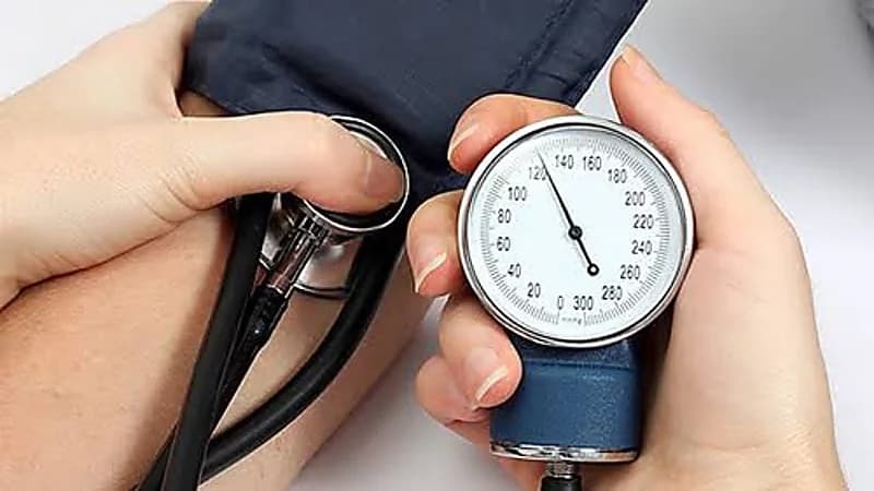 النمر يحذر من مشروبات تساعد في رفع ضغط الدم