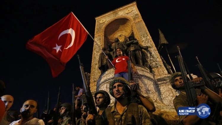 تركيا تتهم 1000 شركة تجارية بتمويلها جماعة غولن