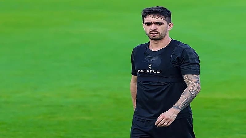 بالفيديو.. شاب مغامر يخرج من جيب ربع أثناء استعراض خطير