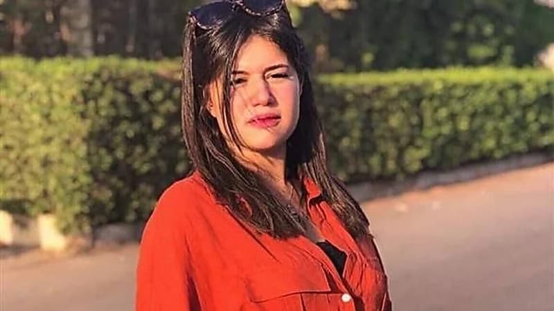 تفاصيل تعرض فنانة مصرية شهيرة للسرقة داخل أحد المولات