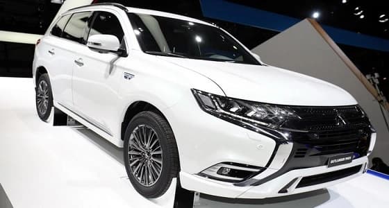 بالصور.. ميتسوبيشي تزيح الستار عن سيارتها الجديدة " أوتلاندر PHEV " موديل 2019