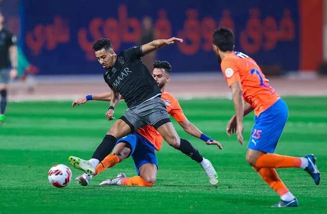 الكشف عن القنوات الناقلة لمباراة نهائي الكأس بين الهلال والفيحاء