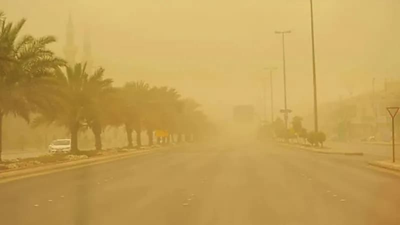 استمرار وجود عوالق ترابية بالرياض