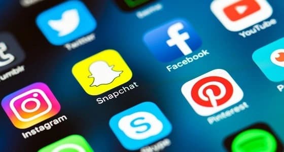 " الثقافة " تتعهد بإخضاع مواقع التواصل للائحة النشر الالكتروني