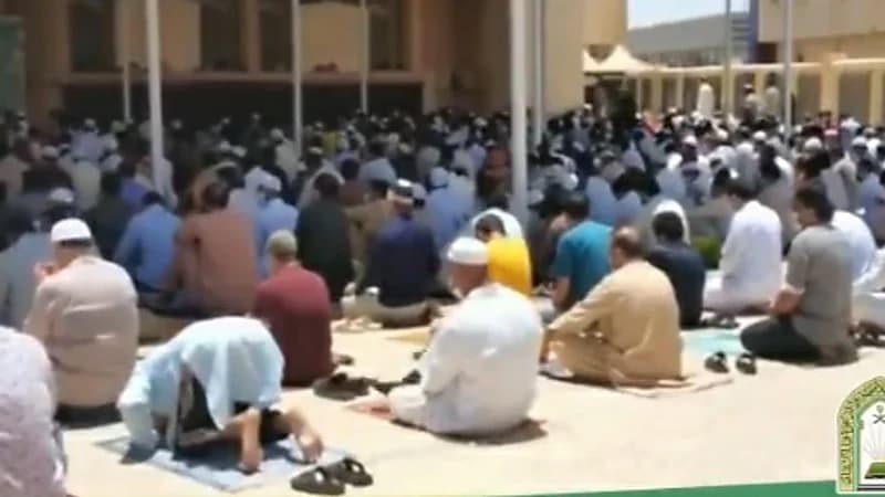 "الشؤون الإسلامية" ترصد التزام المساجد بالاقتصار على نقل الأذان والإقامة "فيديو"