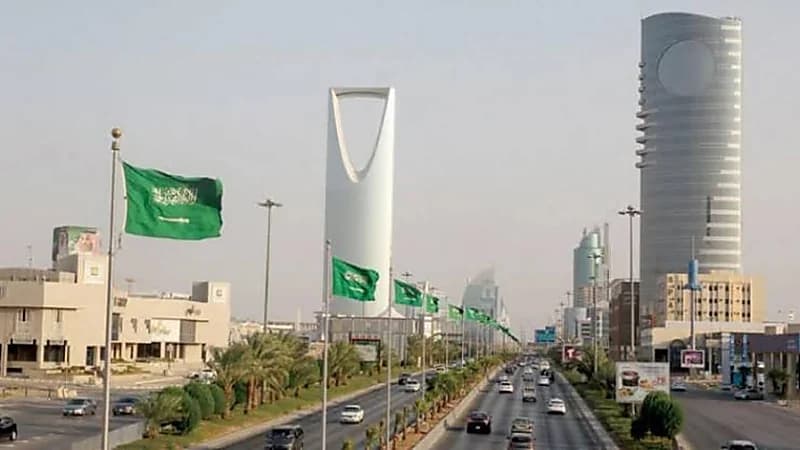 قانوني يكشف عن عقوبة مخالفة نظام حماية المرافق العامة