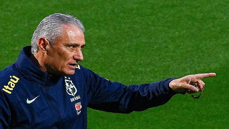 النصر يتفاوض مع مدرب البرازيل السابق