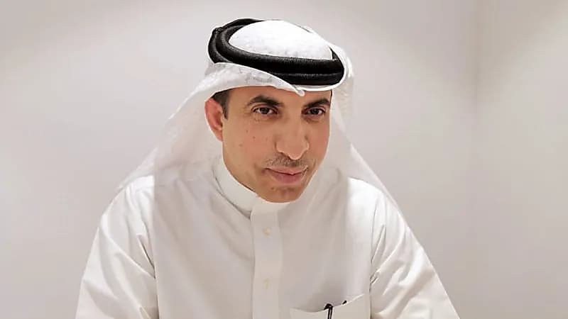 معيض الشهري يحسم الجدل بين أحقية مشاركة لاعب الهلال ولاعب الوحدة الإماراتي .. فيديو