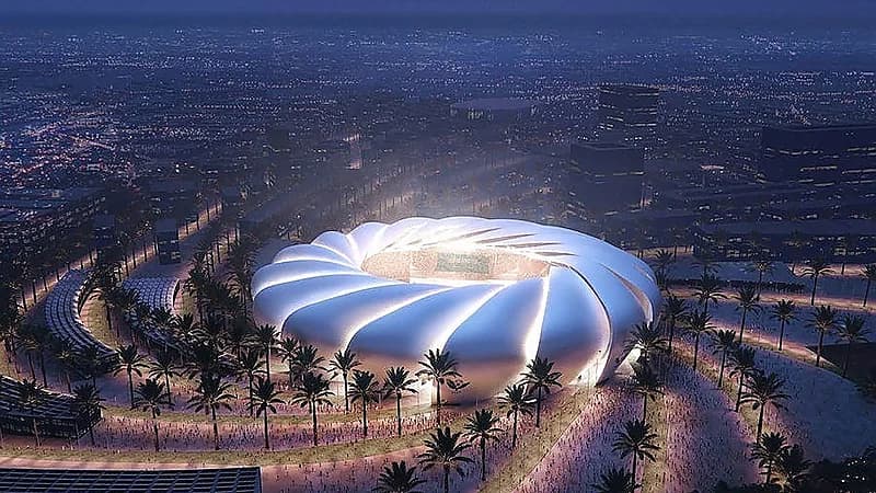 لقطات من أعمال الحفر وتجهيز موقع البناء في مشروع ملعب الدمام الجديد.. صور