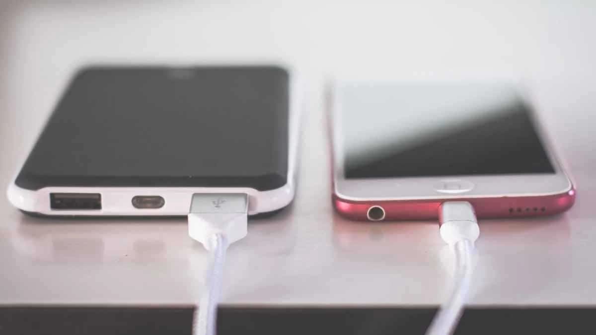 طرق ذكية وسريعة لنقل الملفات بين الكمبيوتر والهاتف بأمان تام