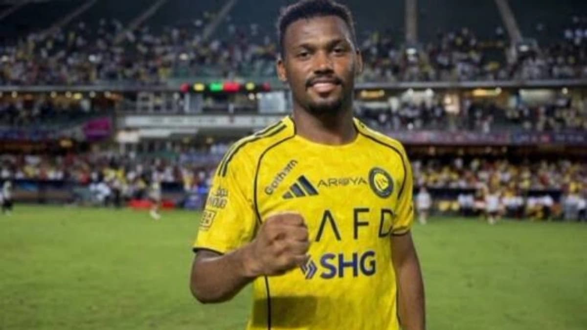 التهاب في وتر العضلة الضامة يُبعد أيمن يحيى مؤقتًا عن النصر