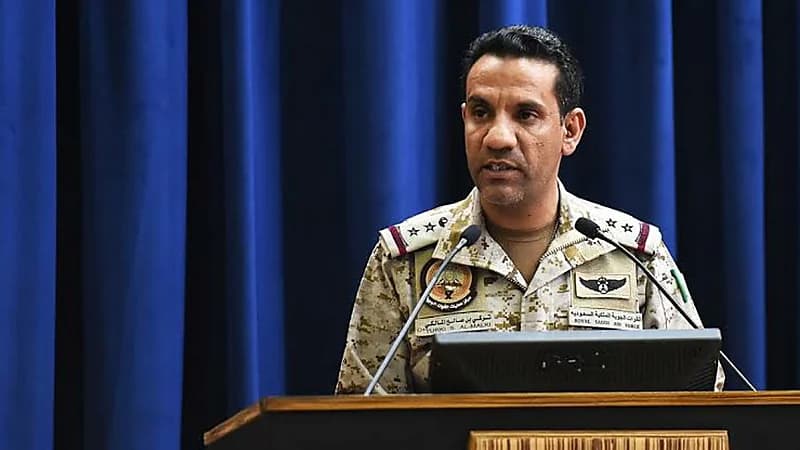 طيران التحالف يدمر 4 أطقم كانت تحمل تعزيزات في طريقها بالحزم